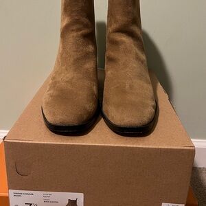 J. Crew Sueded Ankle Boots women’s size 7.5 color is rich coffee in EUC!